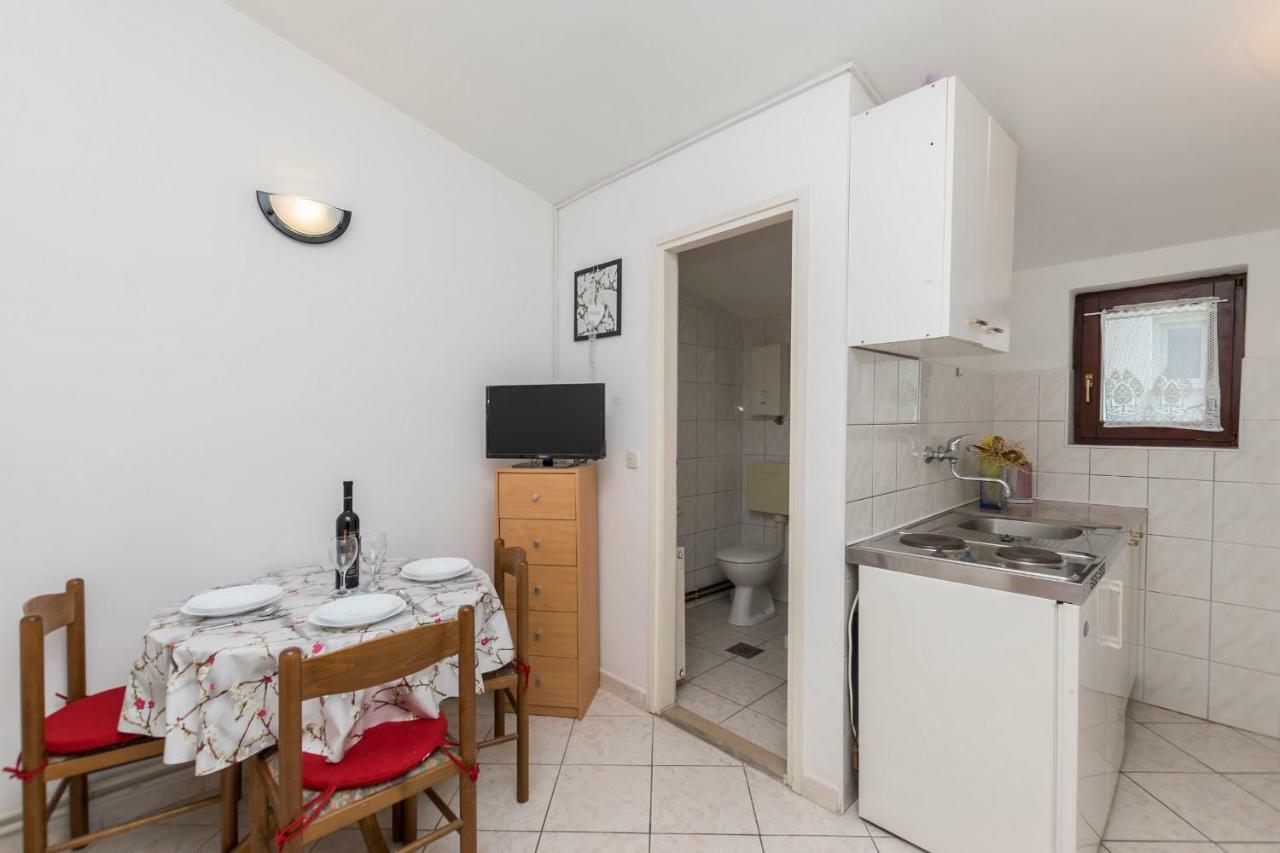 Apartments Miroslava โวดีเซ ภายนอก รูปภาพ