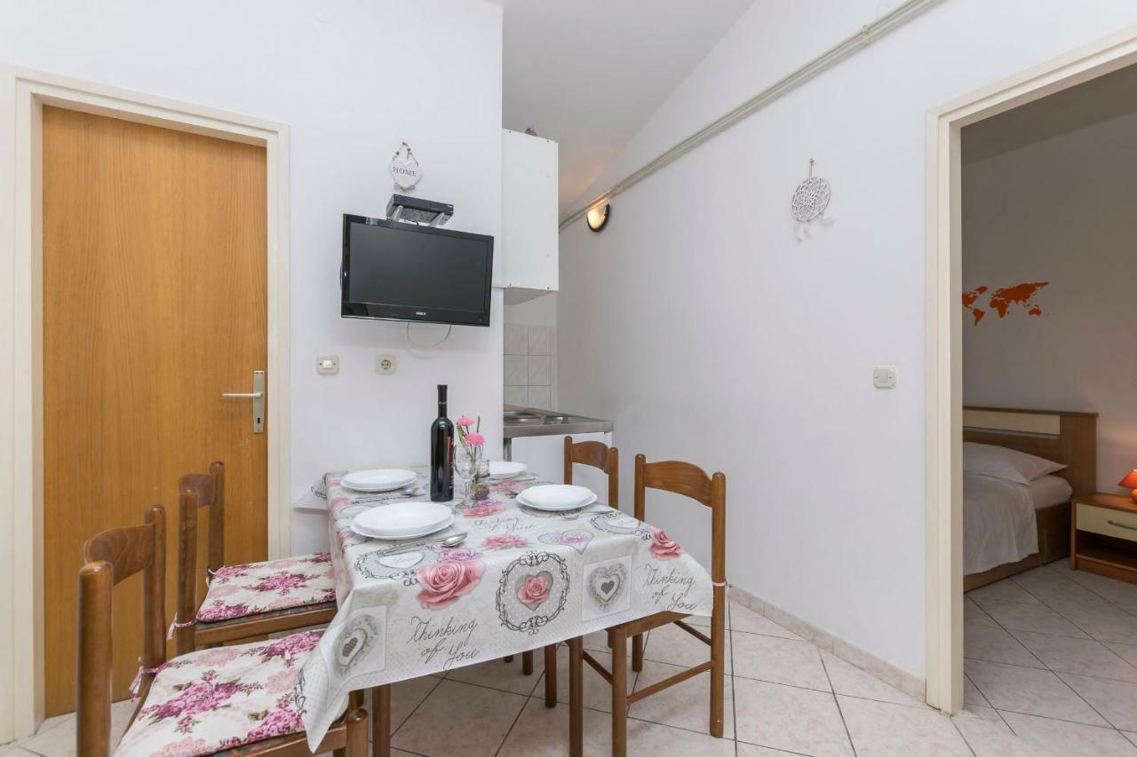 Apartments Miroslava โวดีเซ ภายนอก รูปภาพ
